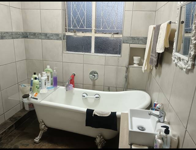 2.5 BEDROOM FLAT TO LET IN UMBILO